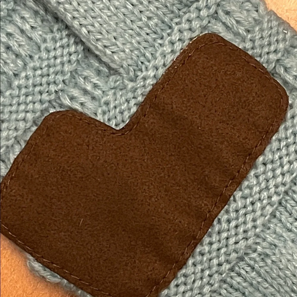 NWT Girlie Girl Touchscreen Compatible Knit Gloves Blue Gray